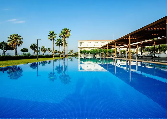 Hotels with tennis Estival Eldorado Resort