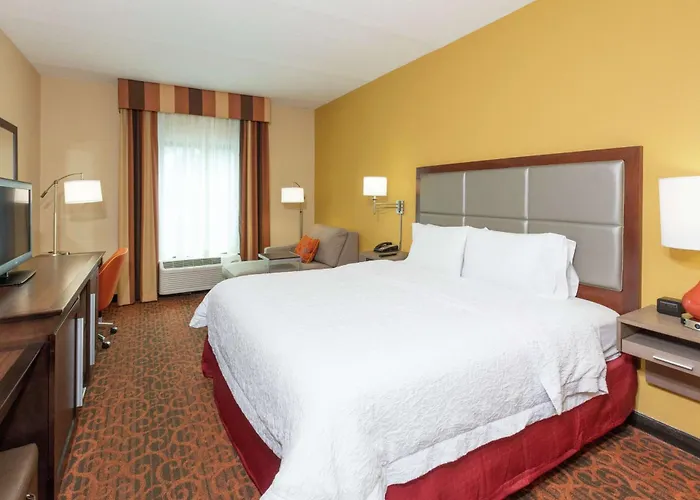 Hampton Inn & Suites Jacksonville-Airport