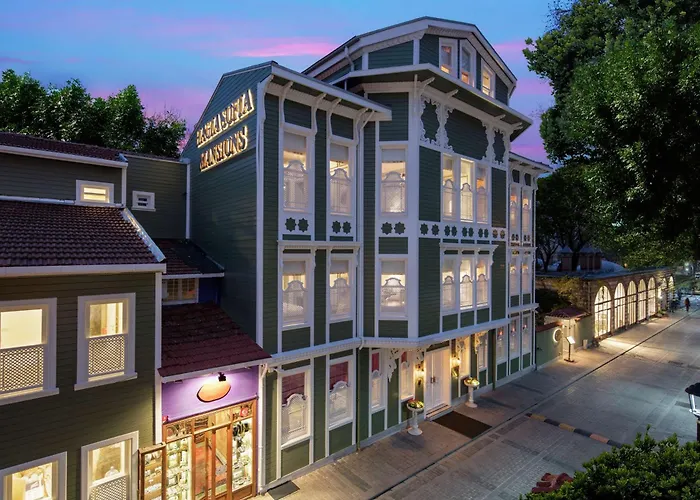 5 star hotels Hagia Sofia Mansions Istanbul, Curio Collection By Hilton