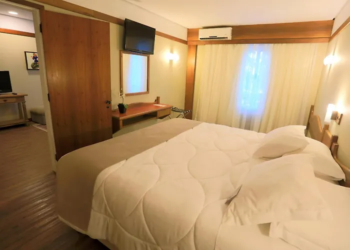 Hotel com pingue-pongue: Tri Hotel