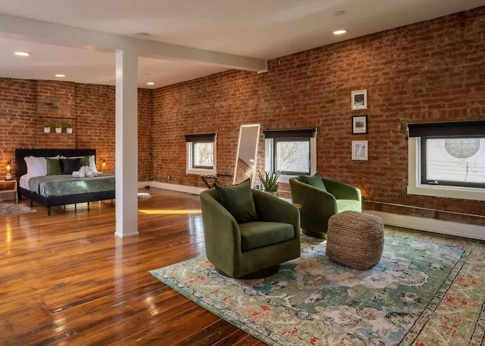 Stunning Loft In The Heart Of Otr