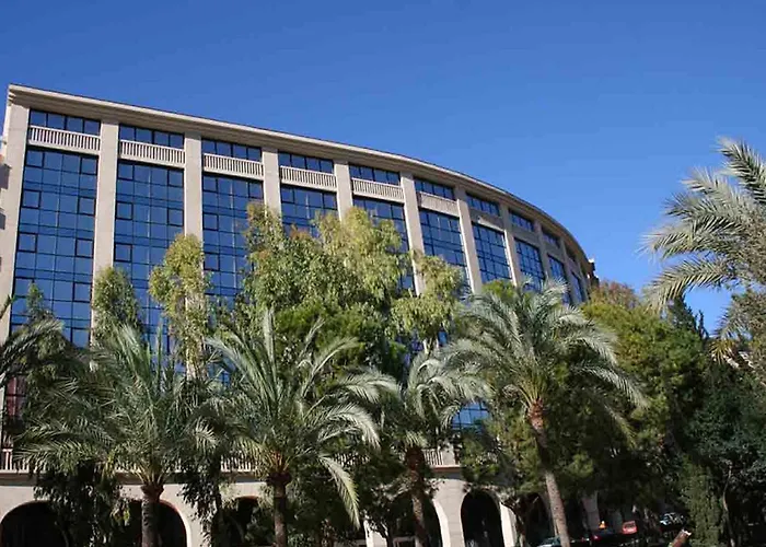 Magic Atrium Plaza