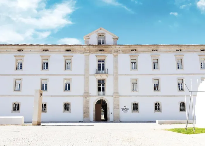  Montebelo Mosteiro De Alcobaça Historic