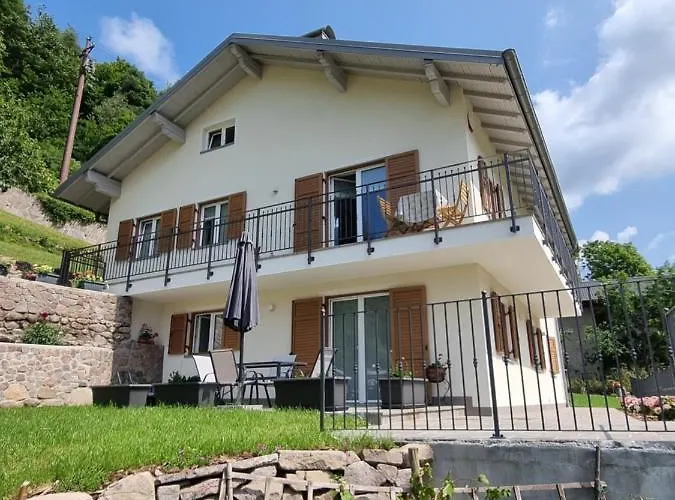 Lalunamia B&B And Holiday Apartment