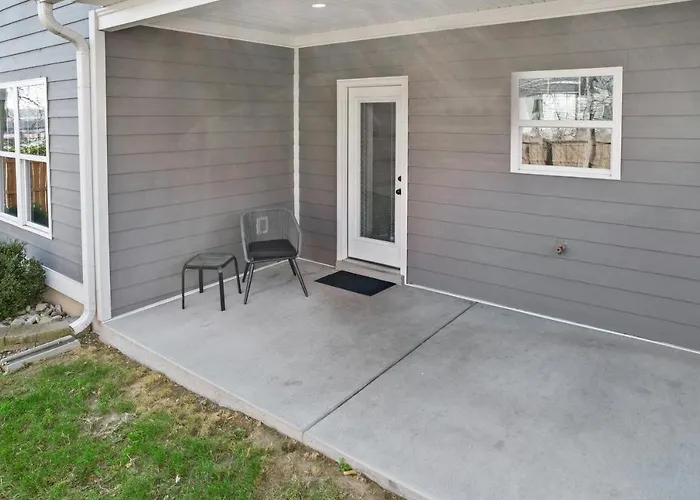 Newly Renovated Home Near Derby