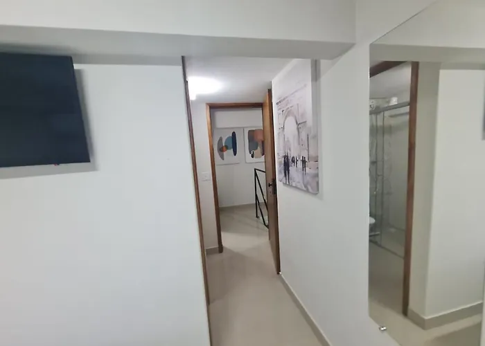 Apto 18 de 2 andares com 2 quartos