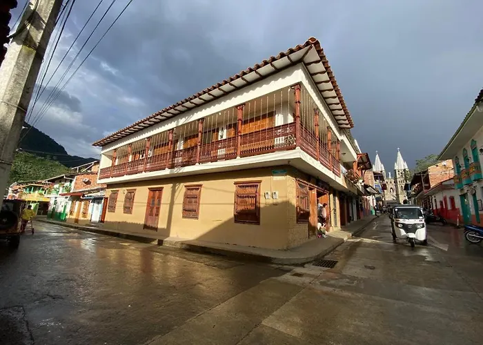 B&B: Hostal La Casa De Los Sueños