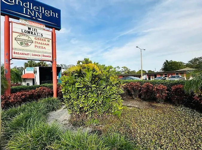 Motel: Candlelight Inn