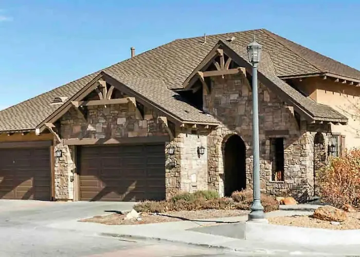 Hotel: Big Bear Village