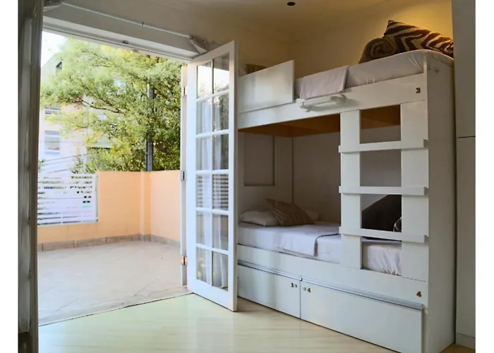 Villa Hostel SP - Metrô Vila Madalena, Allianz Parque, PUC Monte Alegre