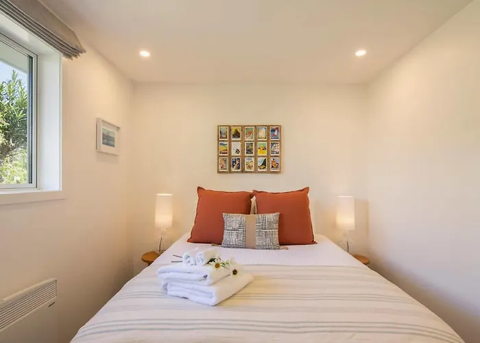 Hillside Villa 4- Walk To Town- Ac- Free Parking