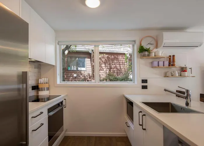 Hillside Villa 2- Walk To Town- Ac- Free Parking