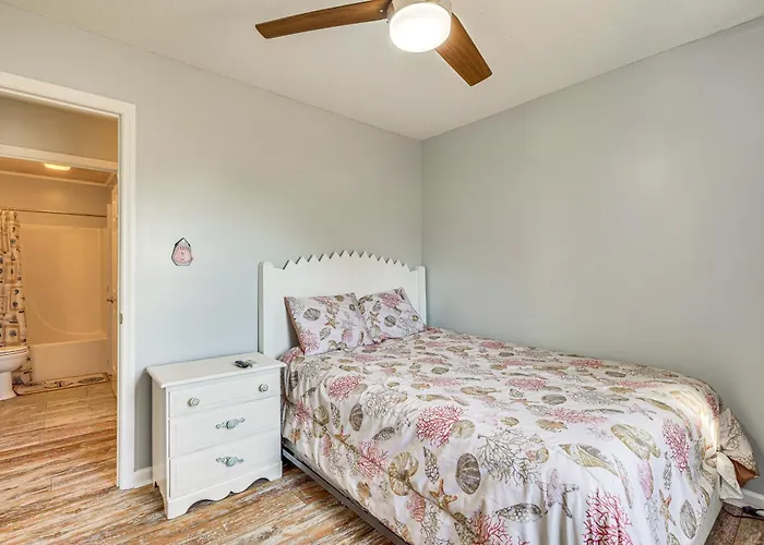 Pet-Friendly Beaufort Home W/ Private Yard