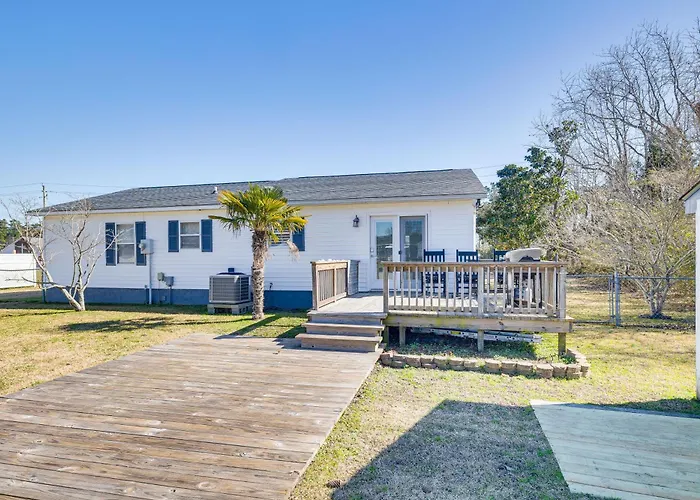 Pet-Friendly Beaufort Home W/ Private Yard