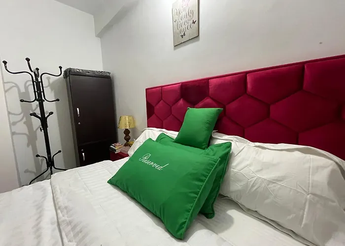 Cheap hotels Hyatt Aryana Guesthouse 1
