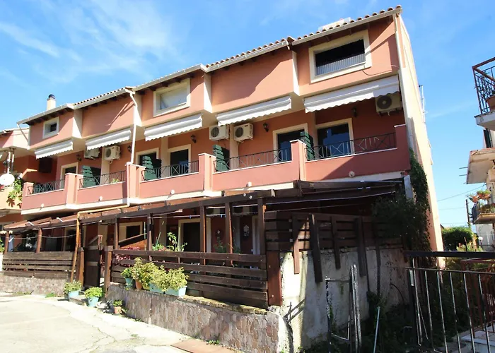 Panos Apartments