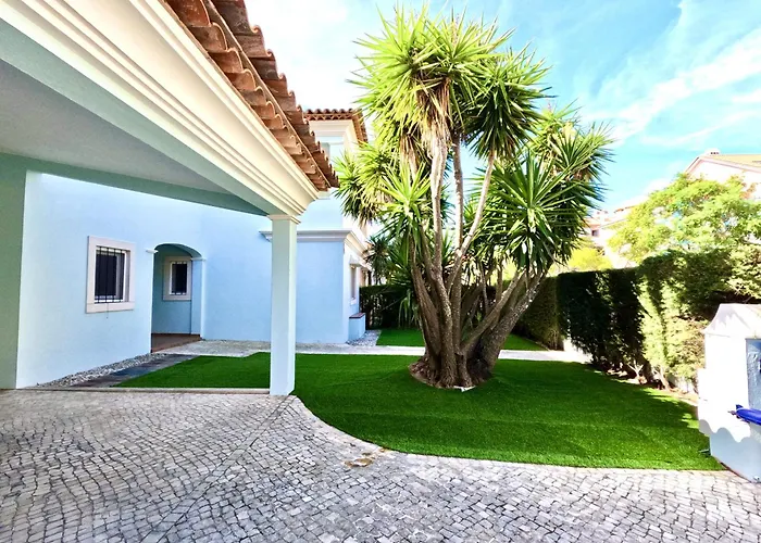 Casa Beloura Between The Sea And The Mountains