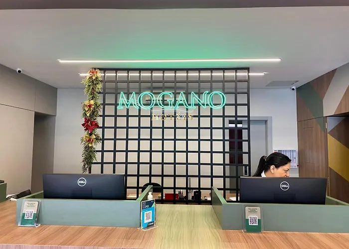 Hotel com vista: Mogano Business Hotel- Eletroposto