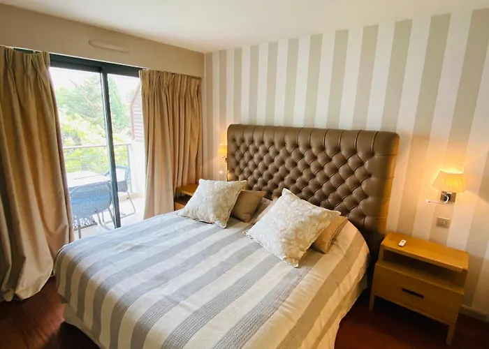 Apartment: Residence Carlton Riviera