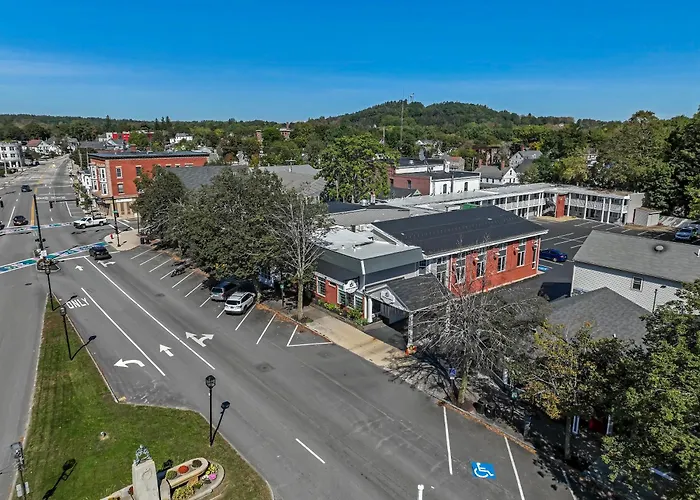 Hotel with view: Downtown Dover Inn