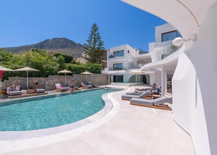 Mika Villas & Suites