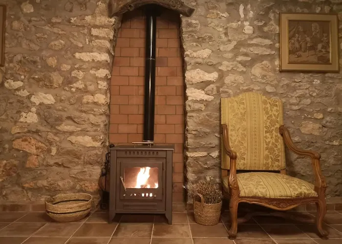 La Cueva de Miravet - Luxury Mountaintop Villa with Sea Views - Villa de lujo con vistas al mar
