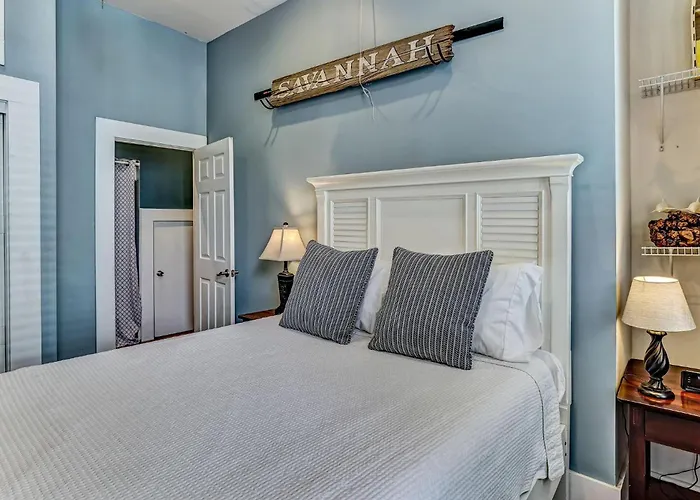 Houston Street Retreat