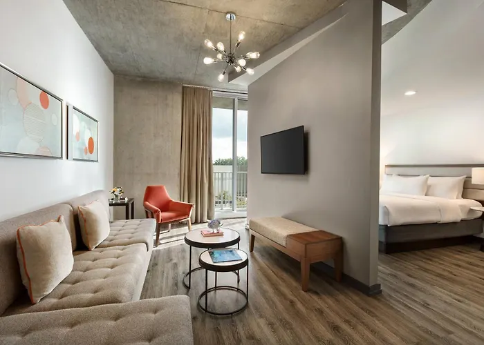 Luxury hotel only: Twelve Midtown, Autograph Collection