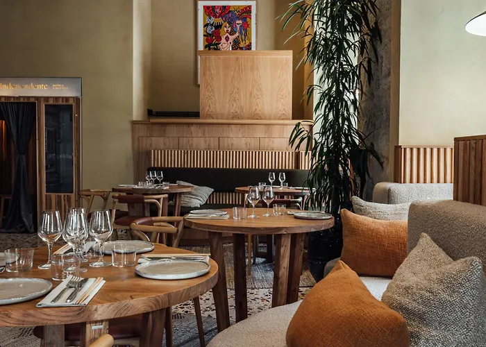 Hotel: Independente Bica