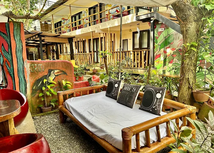 Resorts Guide Lazy Dog Bed & Breakfast