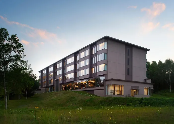 Kid friendly hotel Higashiyama Niseko Village, A Ritz-Carlton Reserve