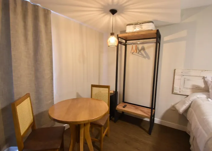 Alojamento com o café da manhã Apenas: Pousada Villa Manso