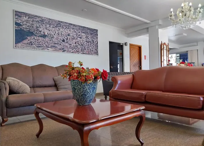 Hotel 3 estrelas: Colle Tourist Hotel Luxo