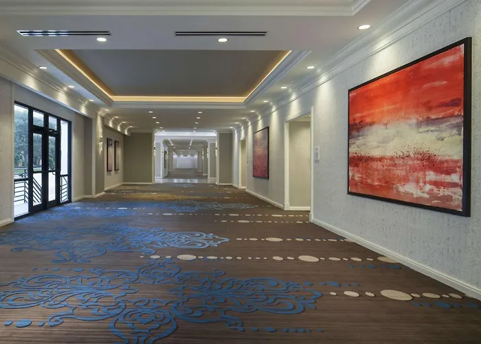 Hilton St. Petersburg Bayfront