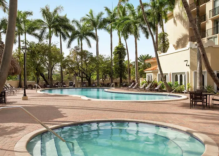 4 star hotel: Embassy Suites By Hilton Miami International Airport