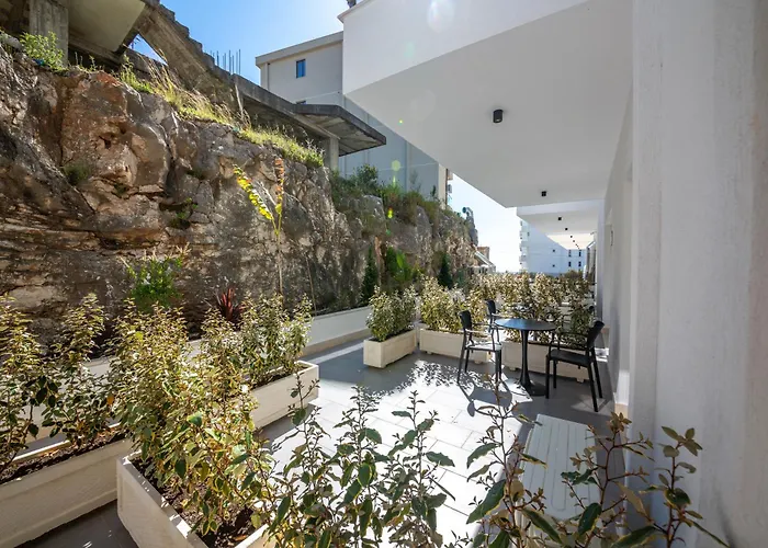 Hotel sulla spiaggia: Azure Inn Hotel