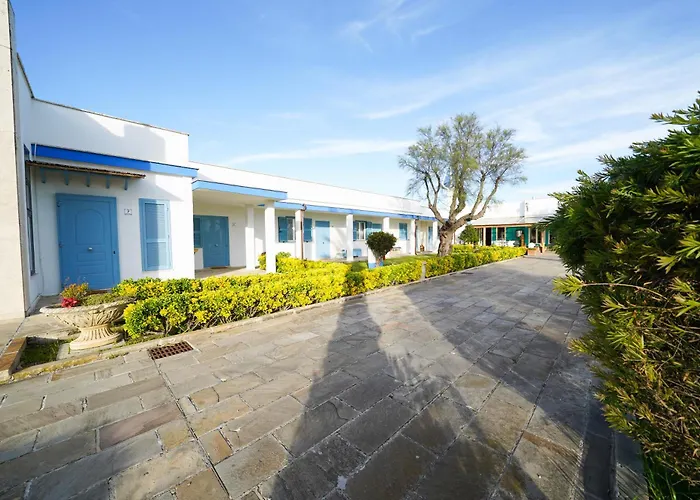 Hotel con piscina: Riva di Palo Beach Resort