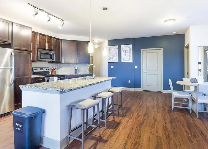 Landing Modern Apartment With Amazing Amenities