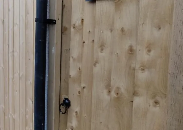 The Nook: Self Contained Annex