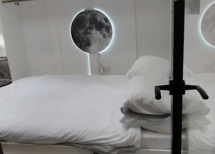 The Nook: Self Contained Annex
