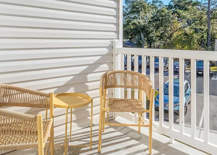 Landing Modern Apartment With Amazing Amenities