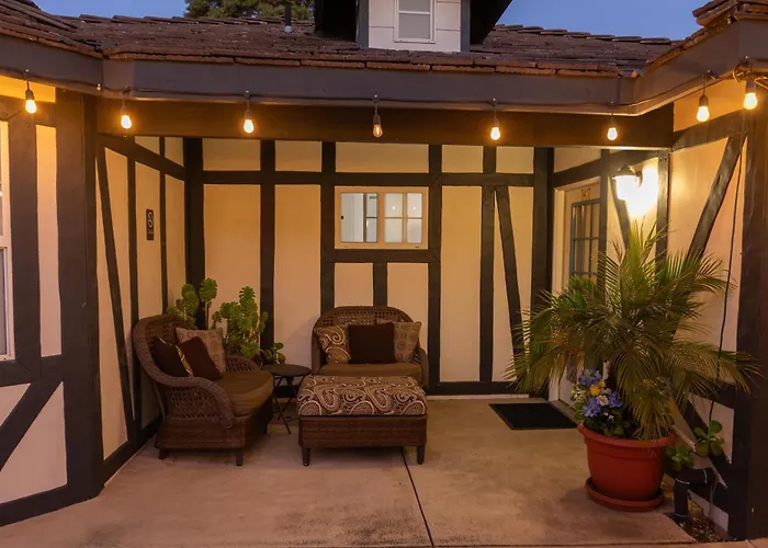 Solvang Inn & Cottages