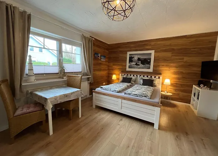 Appartement 1 mit Küche und neuem Bad, frisch saniert