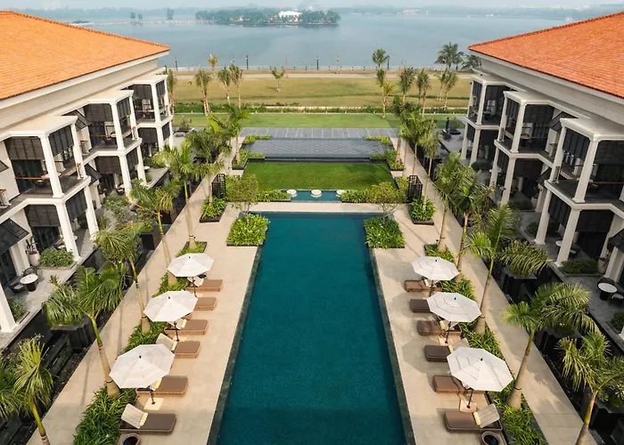 5 star hotels Taj Taal Kutir