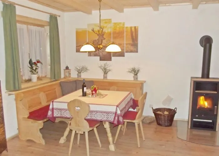 Holiday Home Our Little Hunting Lodge