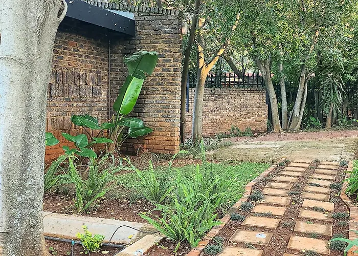 Waterlily Cove Guesthouse