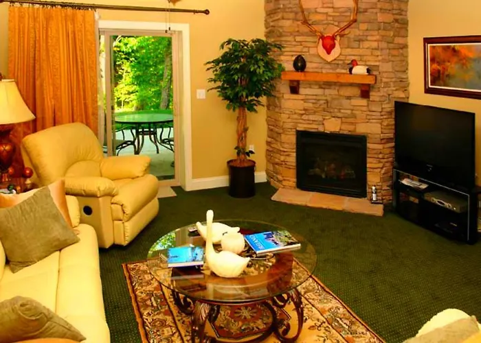 Summit Manor Condominiums