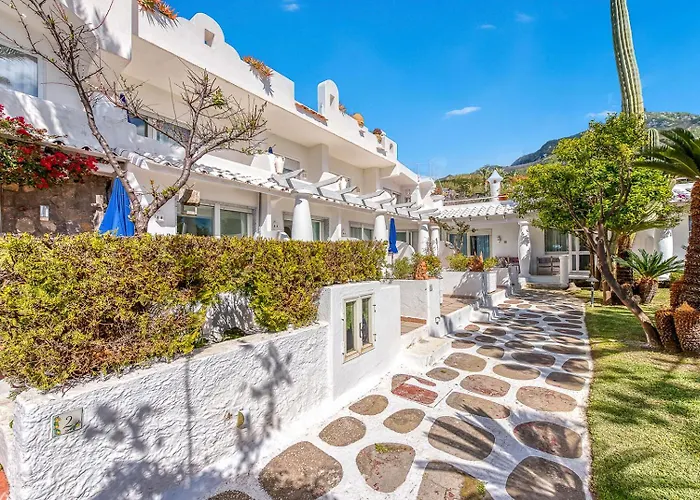 Ravino Secret Retreat