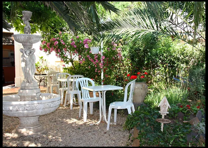 Les Jardins Du Patriarche Hotel