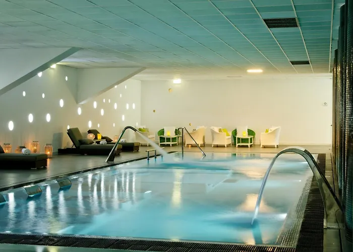 Resort: Open Village Sports Hotel & Spa Club